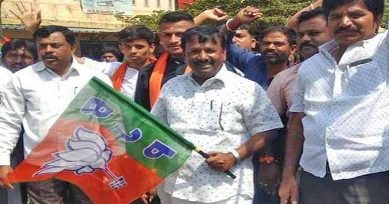Karnataka: Dalit BJP MP denied entry into a Yadav village